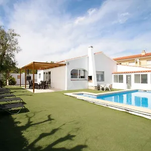 Atenea Villa